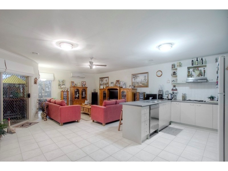 12 Ashcroft Close, Hallam VIC 3803