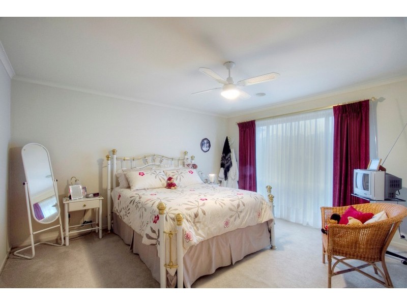 12 Ashcroft Close, Hallam VIC 3803