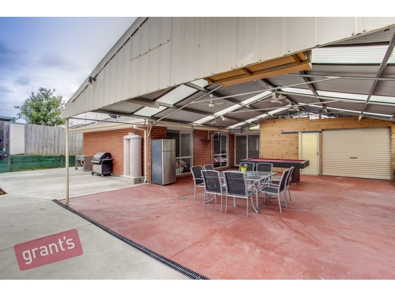 44 Bella Crescent, Hallam VIC 3803