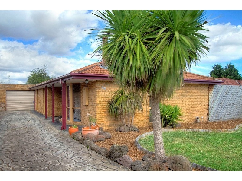 52 Glenburn Drive, Hallam VIC 3803