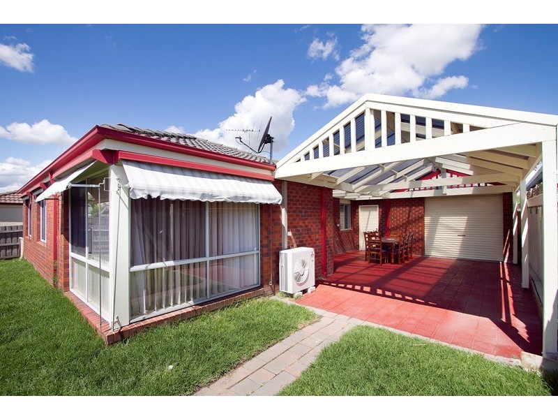 2 Finbar Court, Narre Warren South VIC 3805