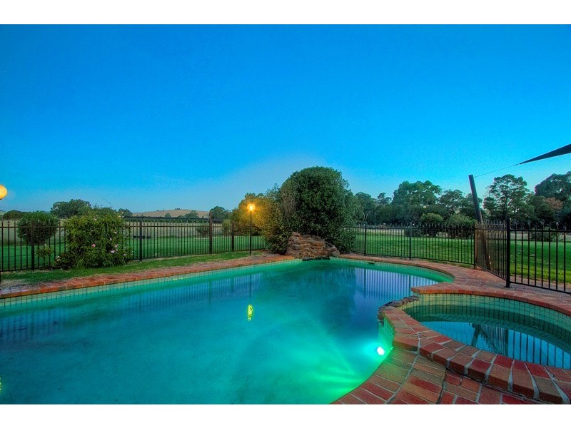 466 Belgrave-Hallam Road, Narre Warren North VIC 3804