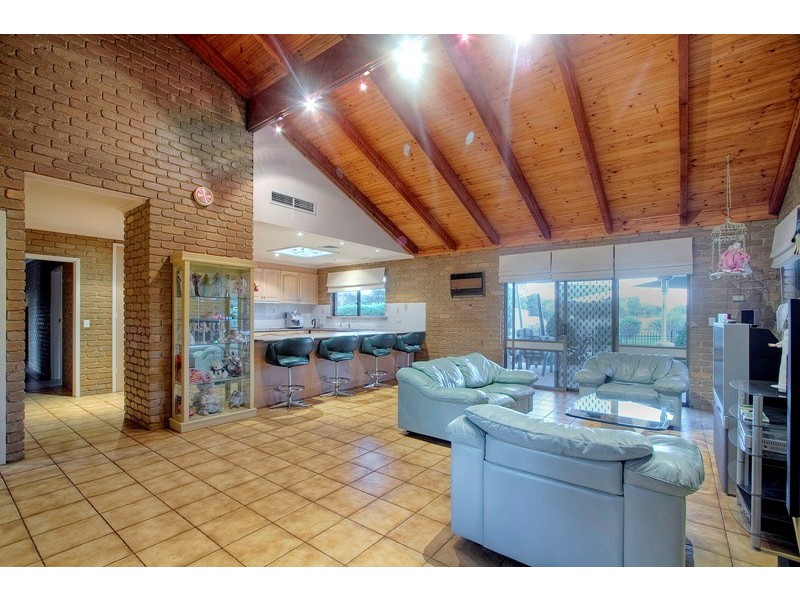 466 Belgrave-Hallam Road, Narre Warren North VIC 3804