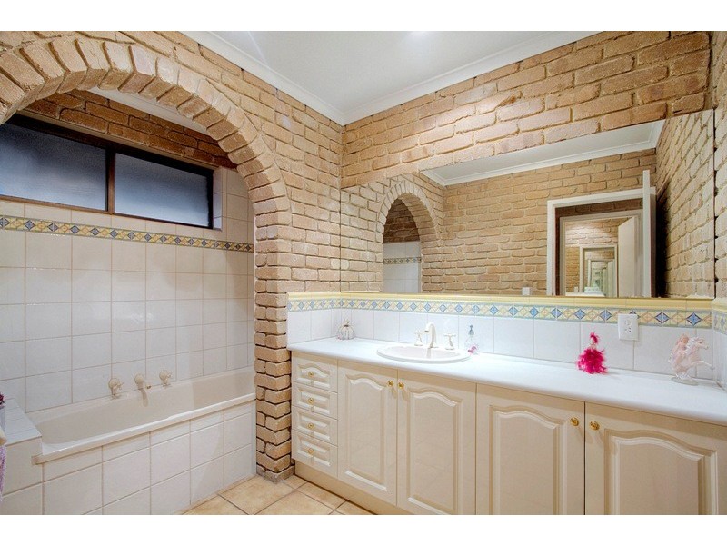 466 Belgrave-Hallam Road, Narre Warren North VIC 3804