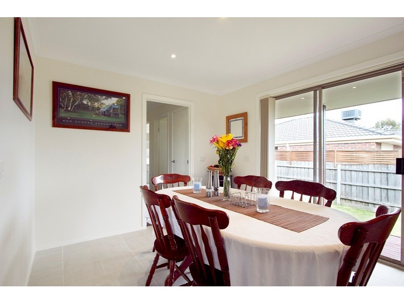 2/3 Pentland Drive, Narre Warren VIC 3805