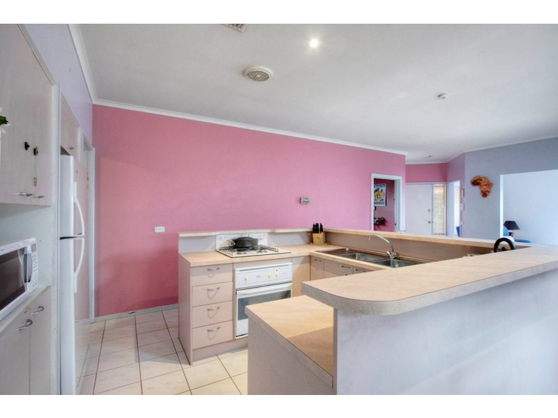 8 Quail Court, Narre Warren South VIC 3805