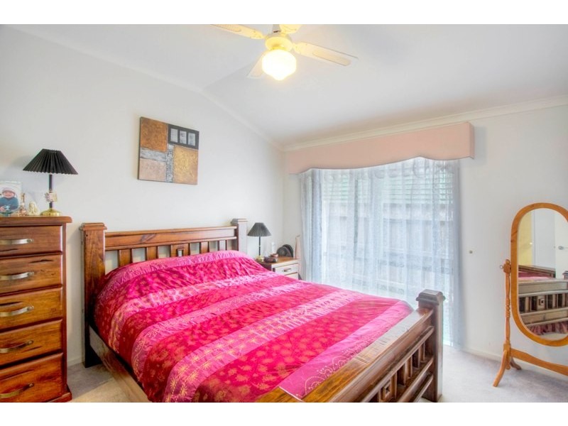 8 Quail Court, Narre Warren South VIC 3805