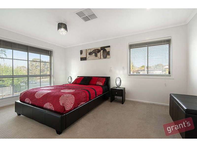 35 Jacksons Road, Narre Warren VIC 3805