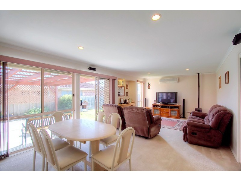 4 Clarinda Drive, Narre Warren VIC 3805