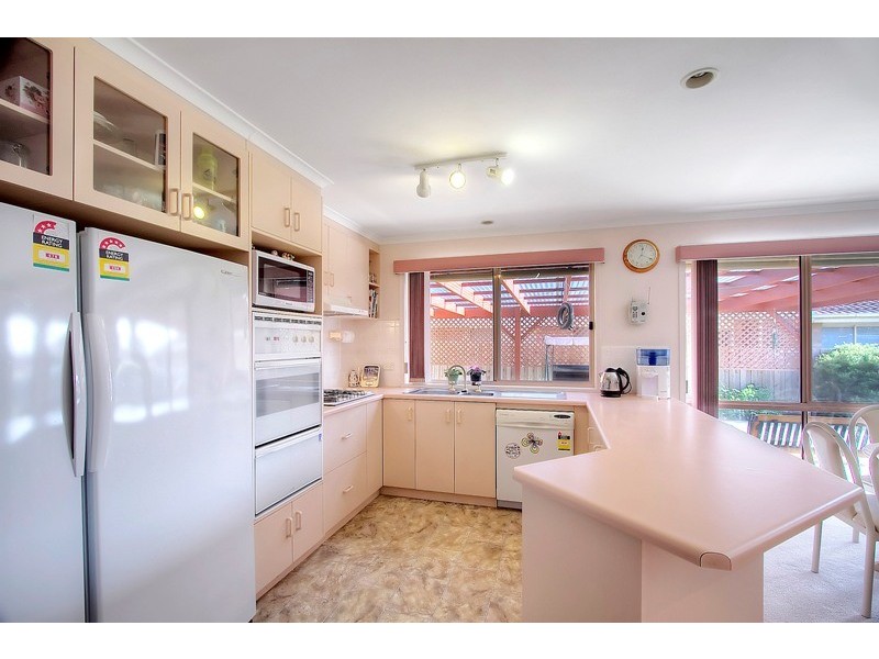 4 Clarinda Drive, Narre Warren VIC 3805