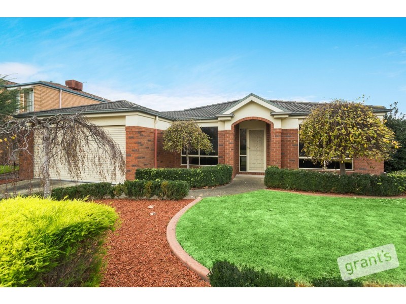 24 Pendle Close, Narre Warren South VIC 3805