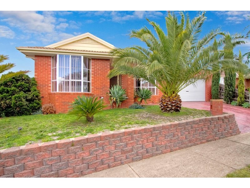 13 Marson Crescent, Hallam VIC 3803