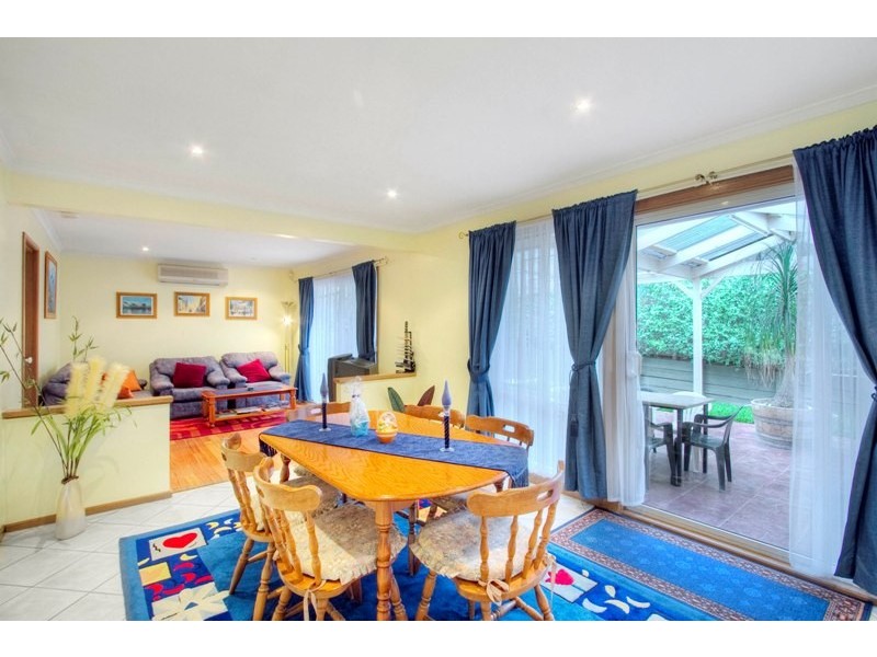 13 Marson Crescent, Hallam VIC 3803