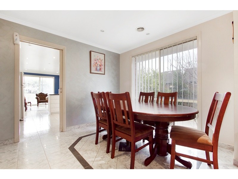 9 Greg Court, Narre Warren VIC 3805