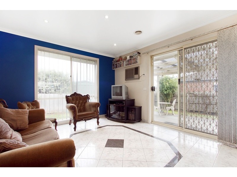 9 Greg Court, Narre Warren VIC 3805