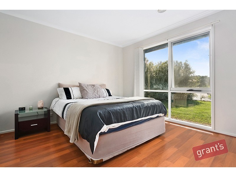 19 Marson Crescent, Hallam VIC 3803