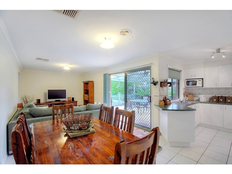 73 Harold Keys Drive, Narre Warren South VIC 3805
