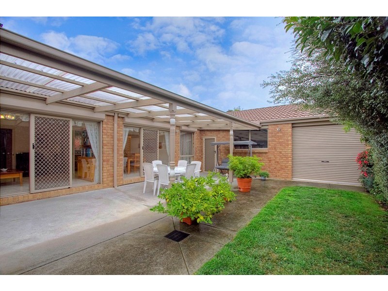 12 Charing Cross Place, Narre Warren VIC 3805