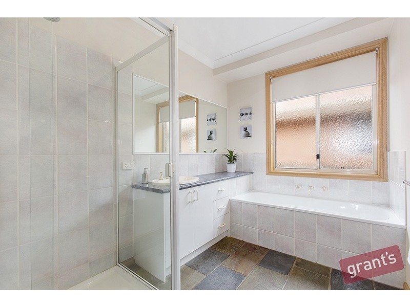 5 Garrett Court, Narre Warren VIC 3805