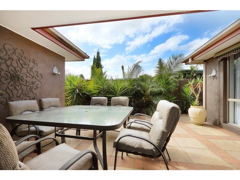 25 Warrenwood Place, Narre Warren VIC 3805