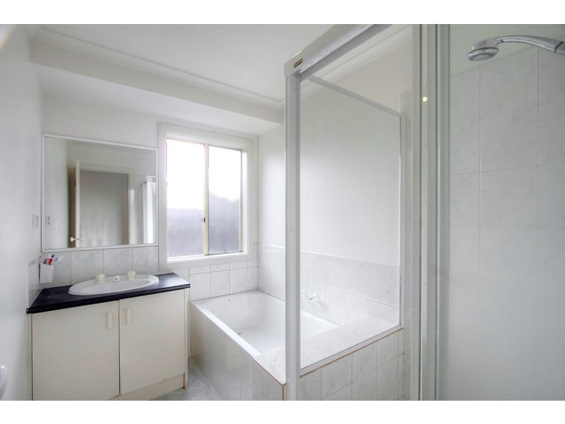 29 England Walk, Narre Warren South VIC 3805