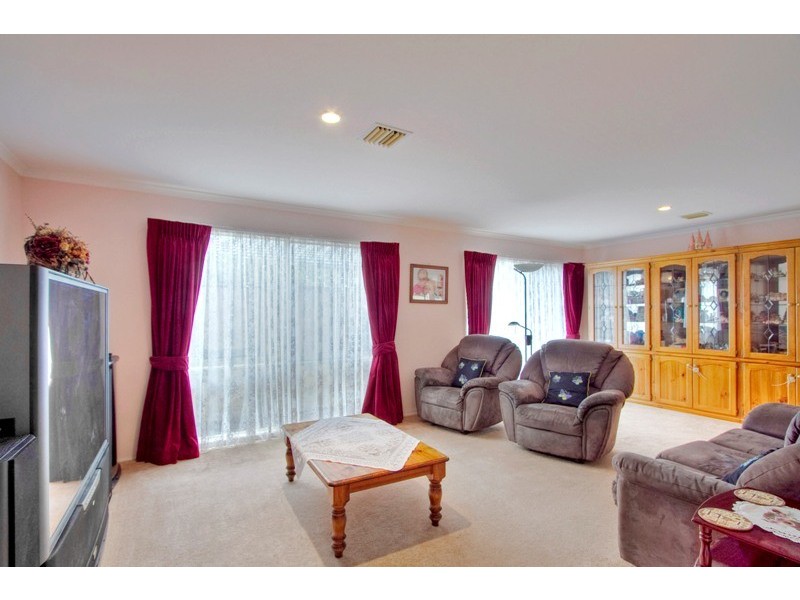 13 Cromford Crescent, Narre Warren South VIC 3805