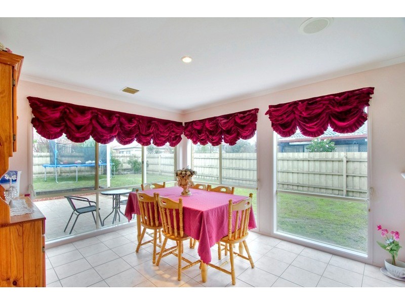 13 Cromford Crescent, Narre Warren South VIC 3805