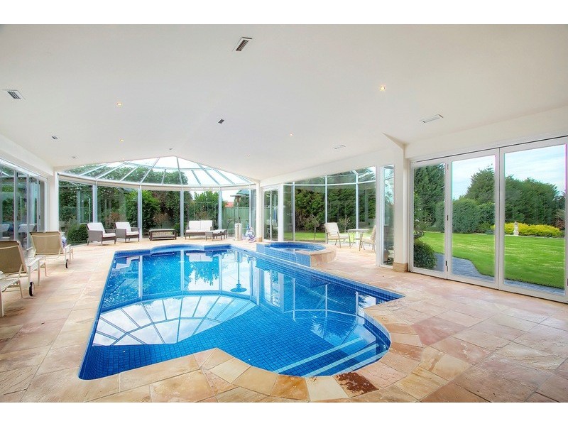 22-24 Fontaine Terrace, Narre Warren North VIC 3804