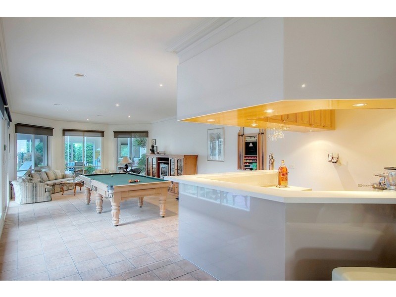 22-24 Fontaine Terrace, Narre Warren North VIC 3804