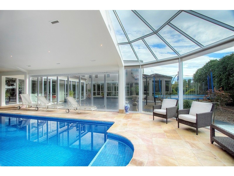 22-24 Fontaine Terrace, Narre Warren North VIC 3804