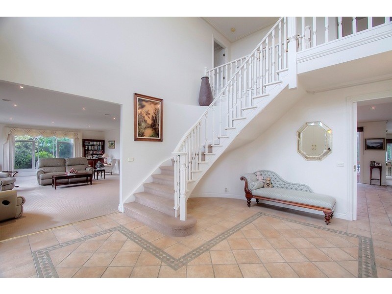 22-24 Fontaine Terrace, Narre Warren North VIC 3804