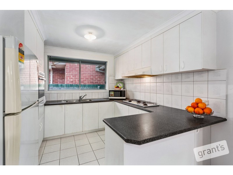 28 Sanctuary Rise, Narre Warren VIC 3805