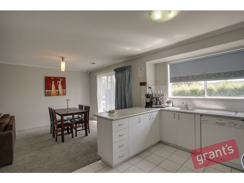 38 Emily Drive, Narre Warren VIC 3805