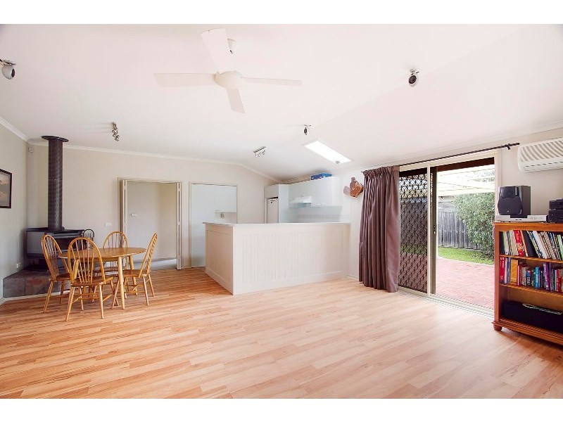 97 Saffron Drive, Narre Warren VIC 3805