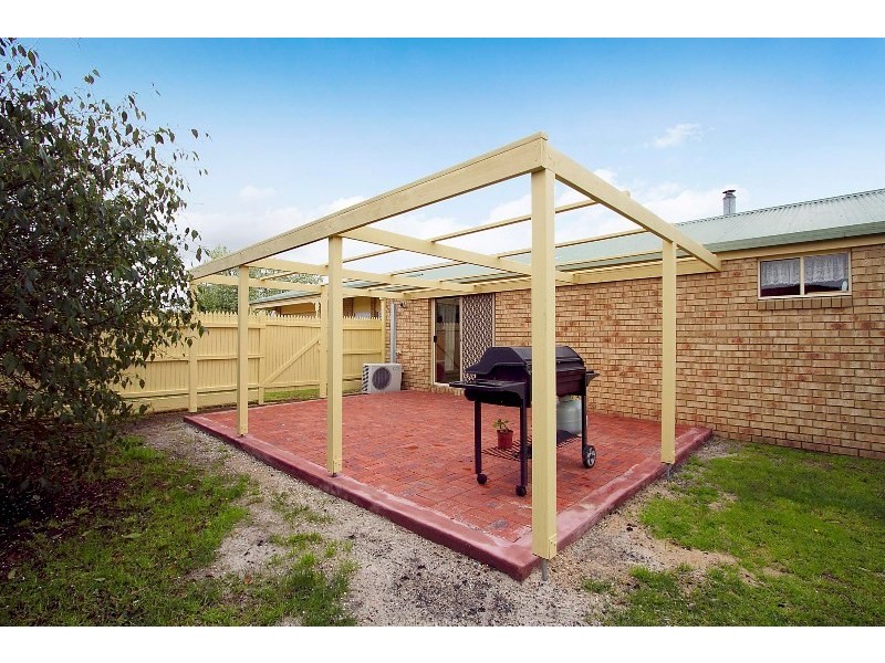 97 Saffron Drive, Narre Warren VIC 3805