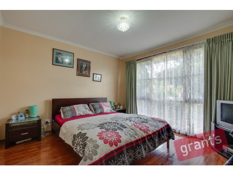 32 Kilberry Crescent, Hallam VIC 3803