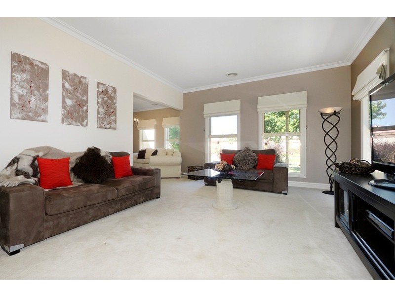 17 Hillston Court, Narre Warren South VIC 3805