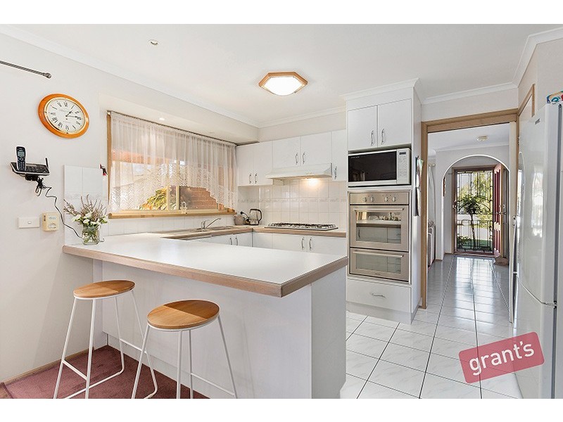 13 Ellenvale Drive, Narre Warren VIC 3805