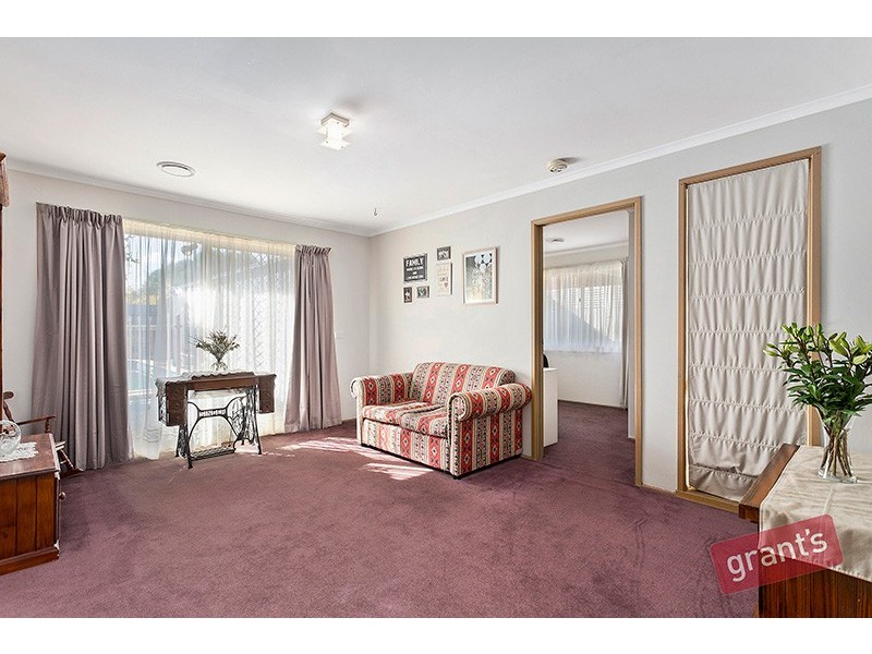 13 Ellenvale Drive, Narre Warren VIC 3805