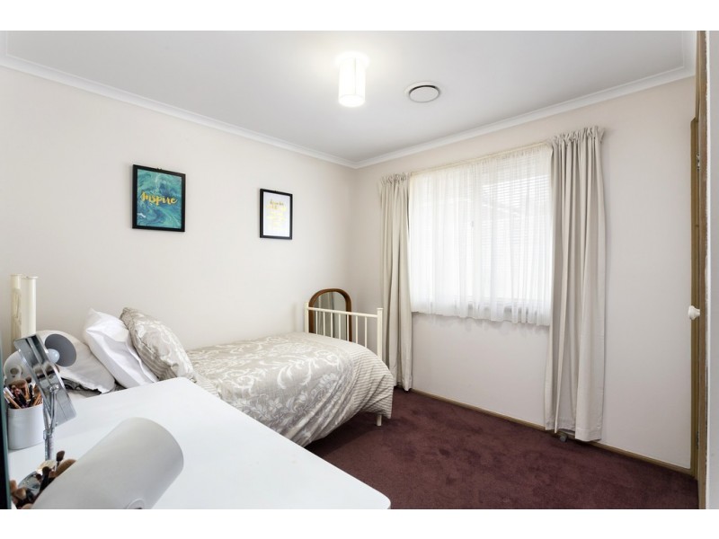 13 Ellenvale Drive, Narre Warren VIC 3805