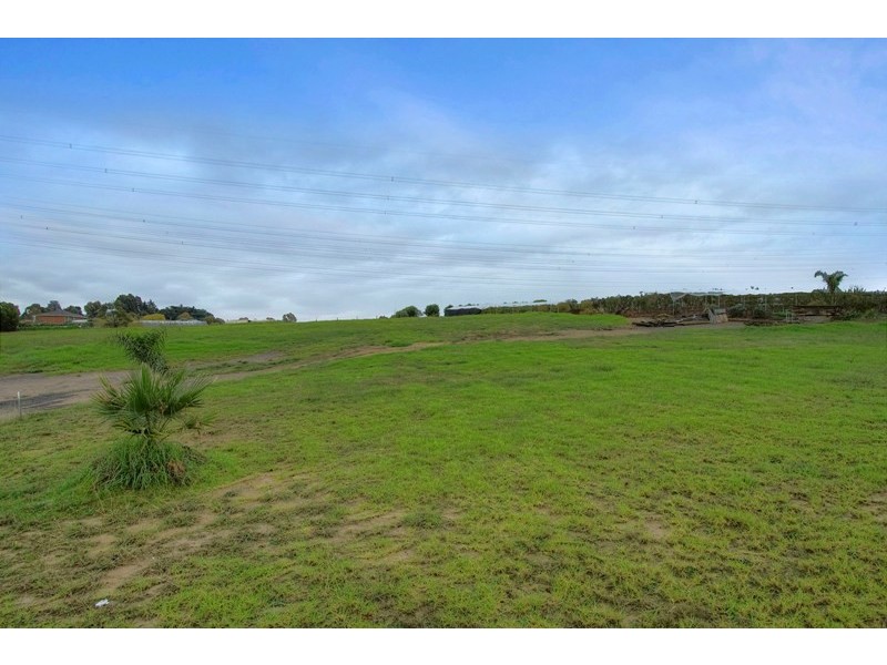 1 Manorlane Place, Narre Warren North VIC 3804