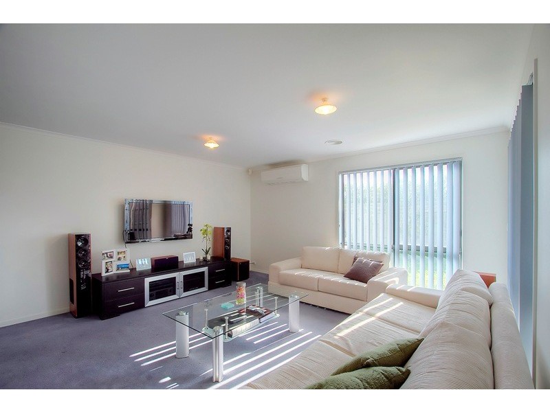 6 Norma Close, Narre Warren South VIC 3805