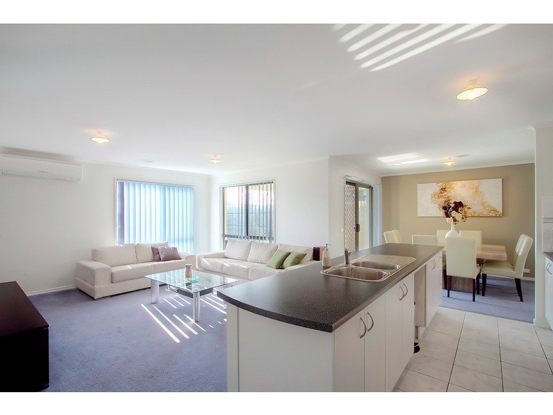 6 Norma Close, Narre Warren South VIC 3805