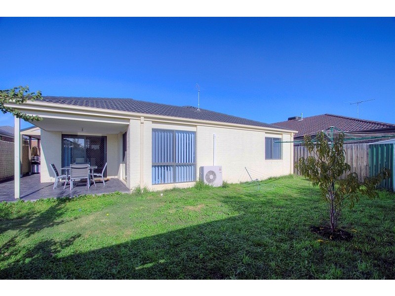 6 Norma Close, Narre Warren South VIC 3805