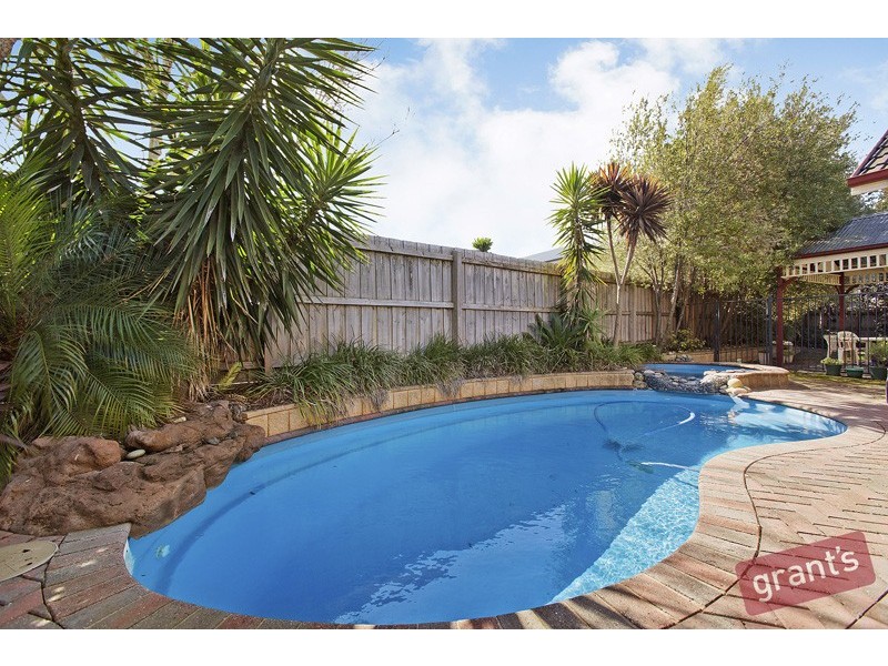 13 Viewmount Court, Narre Warren South VIC 3805