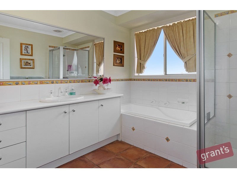 13 Viewmount Court, Narre Warren South VIC 3805