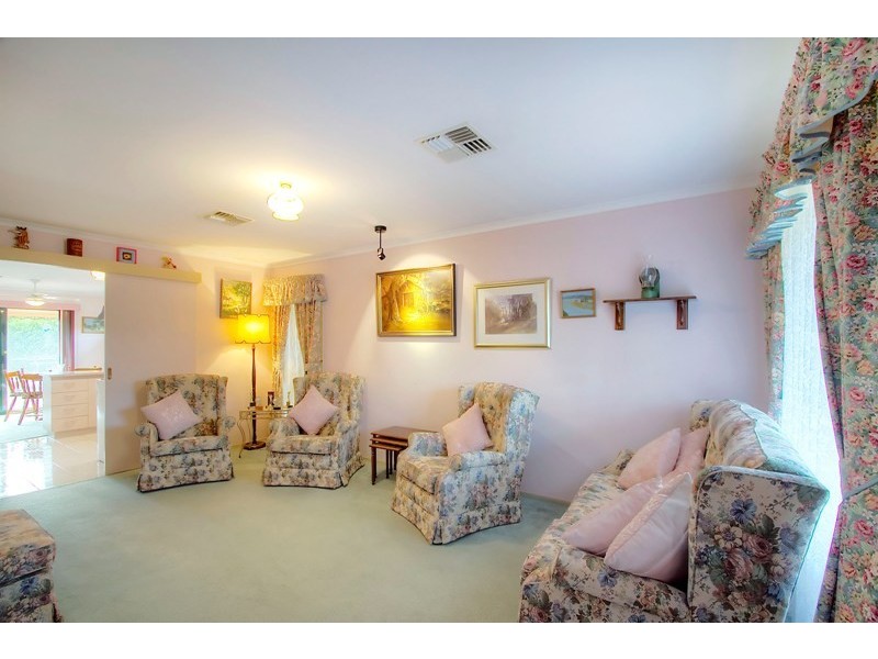 51 Bunbury Avenue, Narre Warren VIC 3805