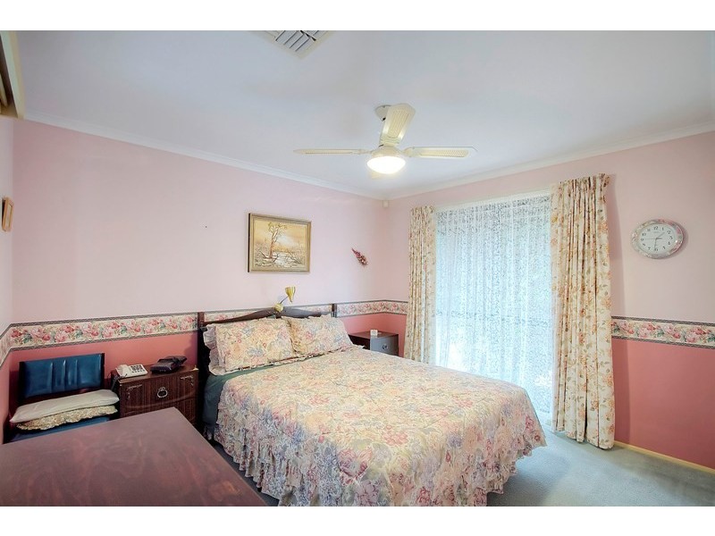 51 Bunbury Avenue, Narre Warren VIC 3805