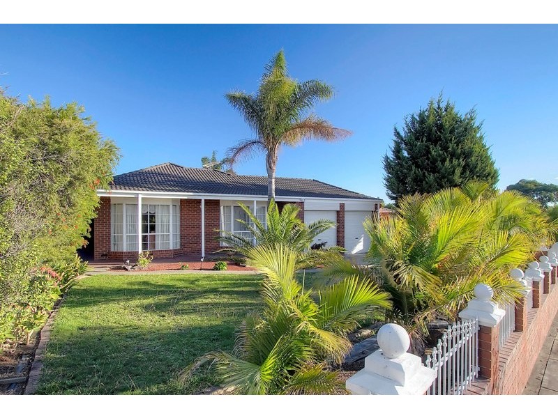 2 Gordonia Crescent, Narre Warren VIC 3805