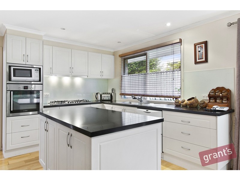 6 Sidney Court, Narre Warren VIC 3805